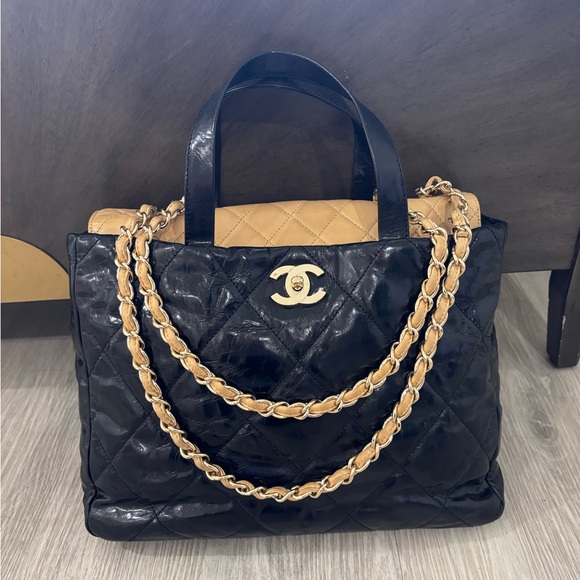 CHANEL Handbags - Authentic CHANEL Glazed calfskin quilted Portobello 2 way tote LIKE NEW